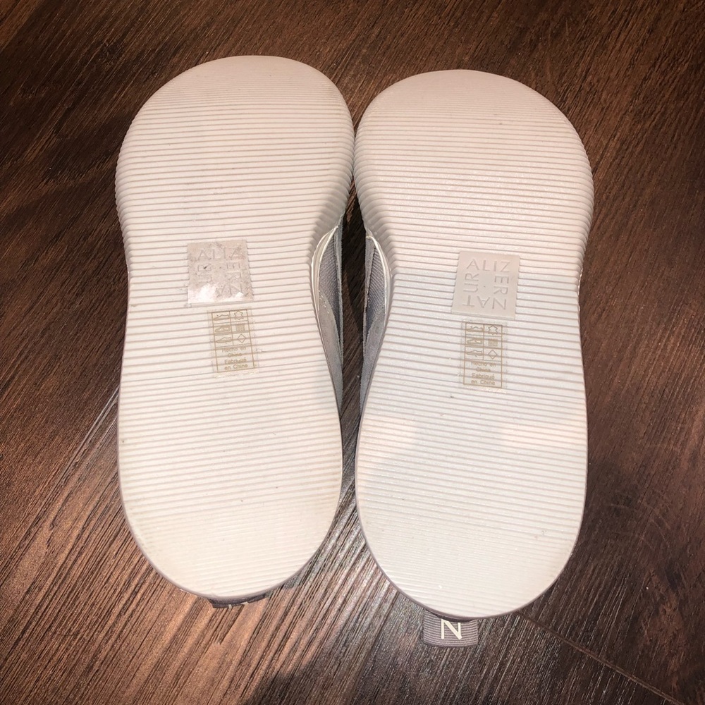 Naturalizer Women’s Untold Slip In Sneaker - 6M - Picture 8 of 11